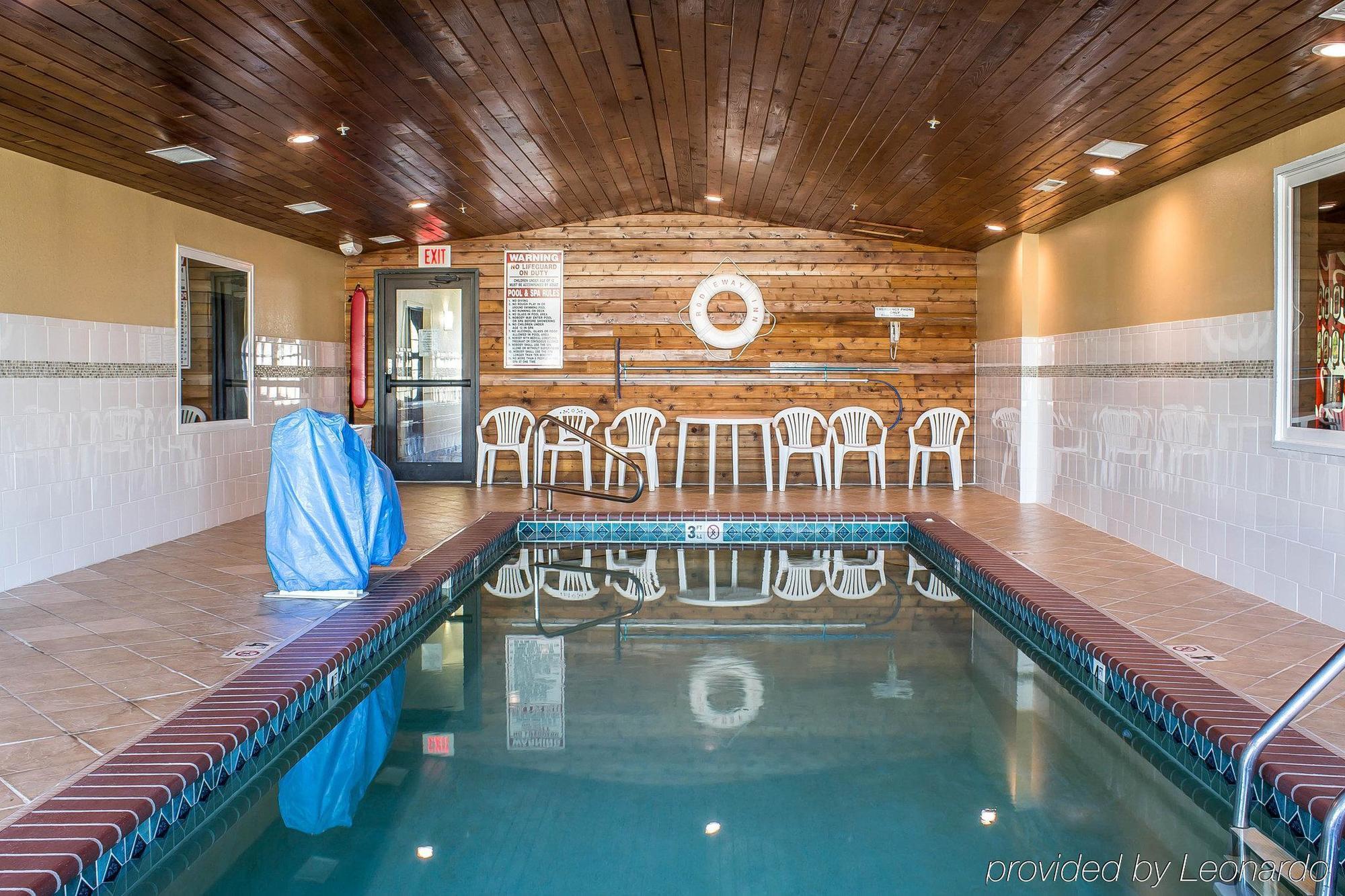 Rodeway Inn & Suites Near Okoboji Lake Milford Екстер'єр фото